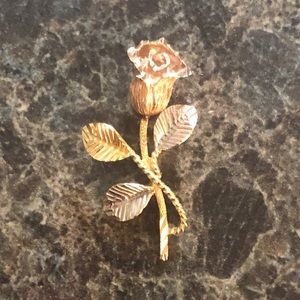 Tri- Color Gold rose pendant.